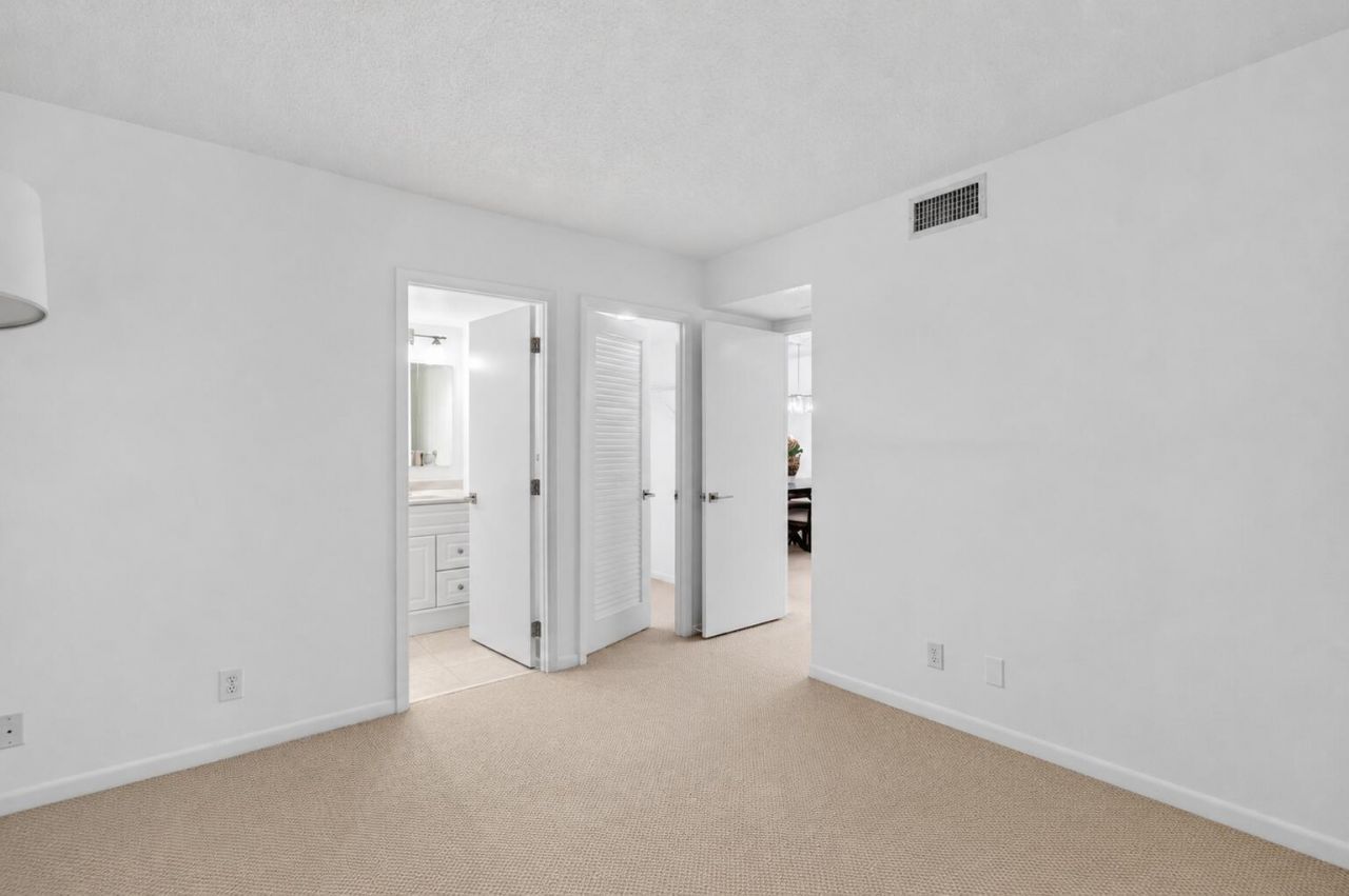 555 NW 4 Avenue, Unit 4230, Boca Raton, FL 33432 Photo