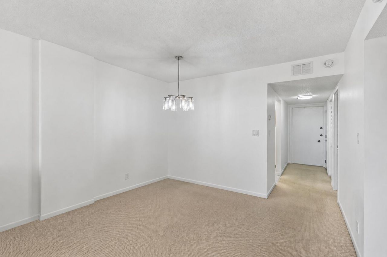 555 NW 4 Avenue, Unit 4230, Boca Raton, FL 33432 Photo