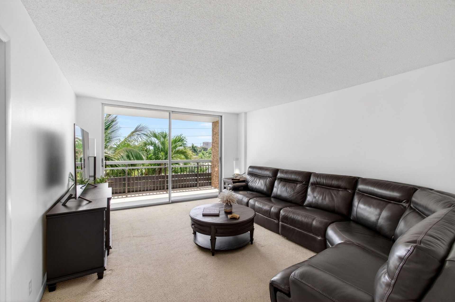 555 NW 4 Avenue, Unit 4230, Boca Raton, FL 33432 Photo