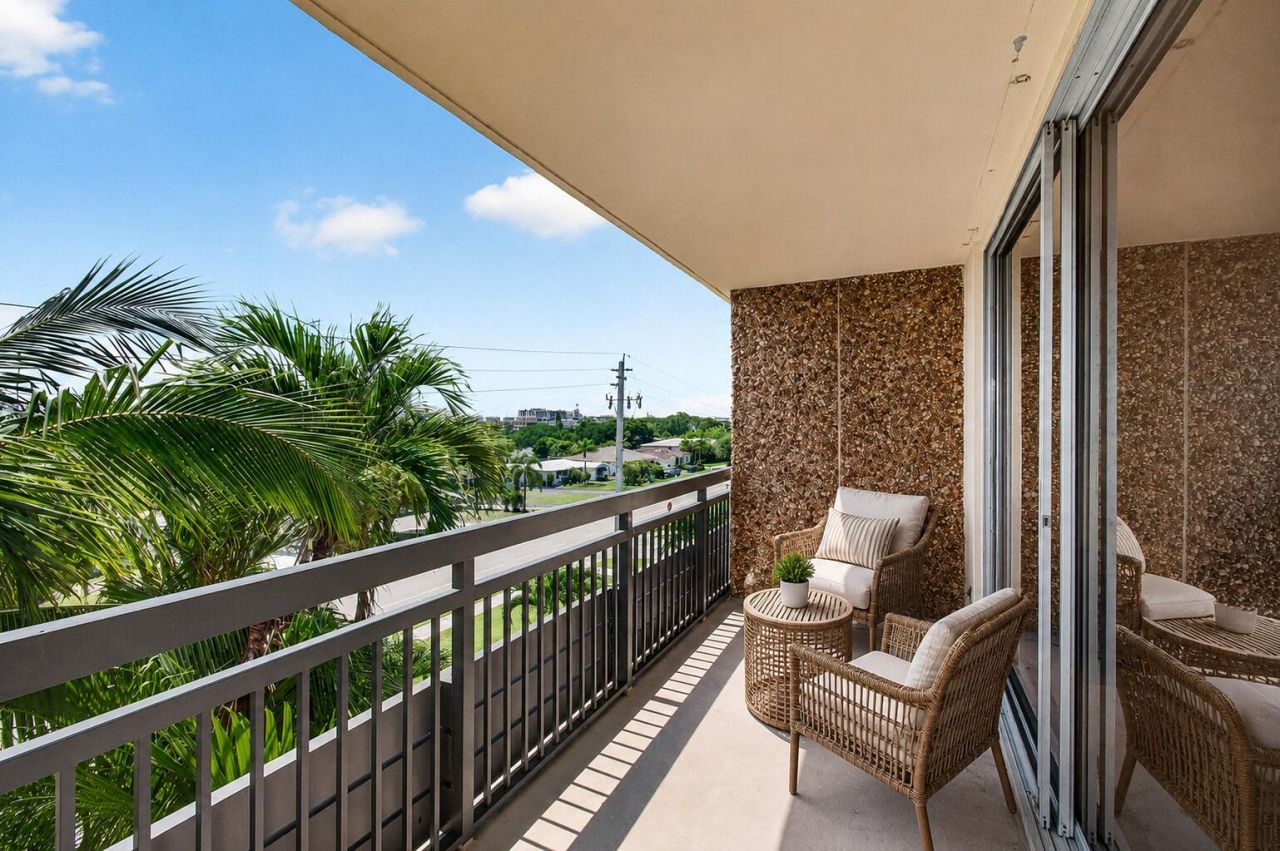555 NW 4 Avenue, Unit 4230, Boca Raton, FL 33432 Photo