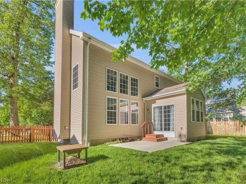 199 Highland Avenue , Avon Lake, OH 44012 Photo 3