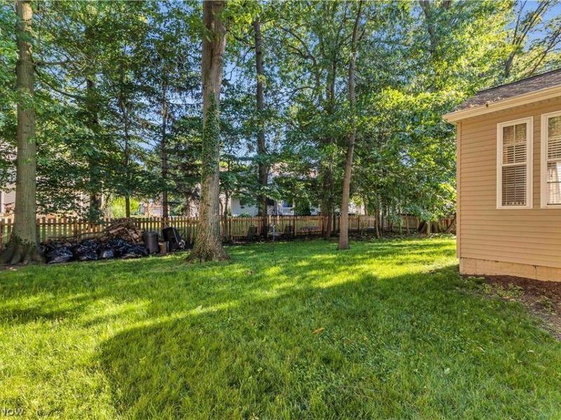 199 Highland Avenue , Avon Lake, OH 44012 Photo 7