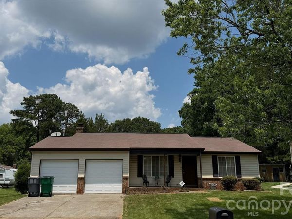 3216 Berrybush Court, Charlotte, NC 28269