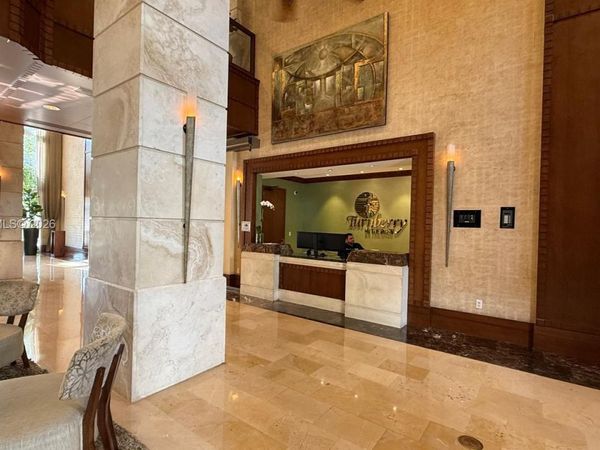 19501 W Country Club Dr , Unit 1212, Aventura, FL 33180