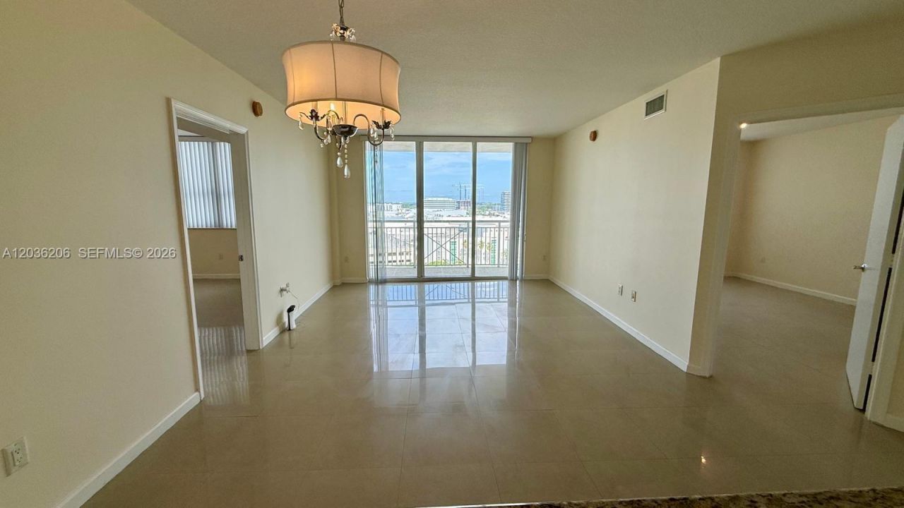 19501 W Country Club Dr , Unit 1212, Aventura, FL 33180 Photo