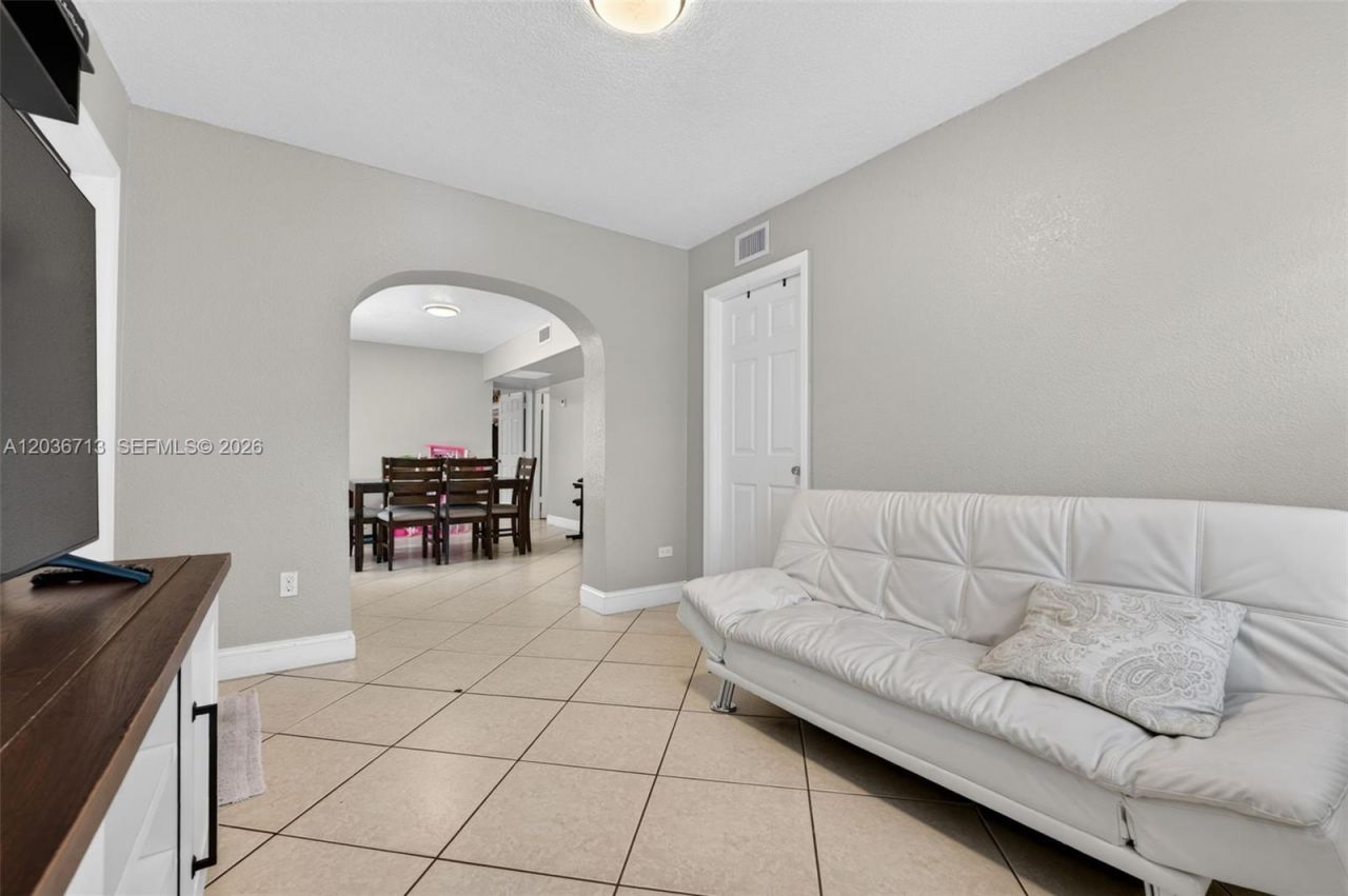 15398 Garfield Dr, Homestead, FL 33033 Photo