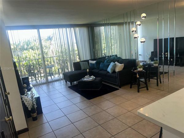 820 NW 87th Ave , Unit 408, Miami, FL 33172