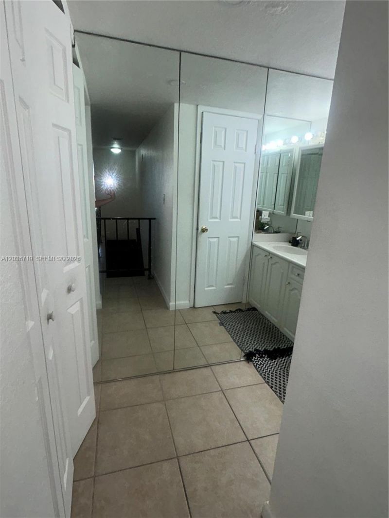 820 NW 87th Ave, Unit 408, Miami, FL 33172 Photo