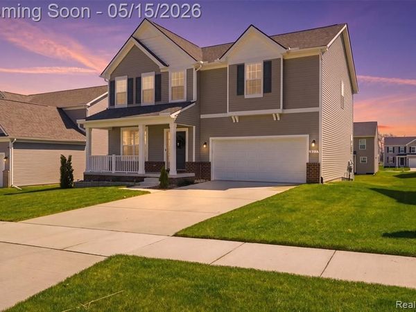 241 Quartz Way, White Lake, MI 48386