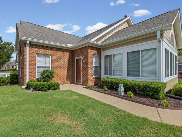 7436 APPLING CLUB CIR, Unit 122, Unincorporated, TN 38016