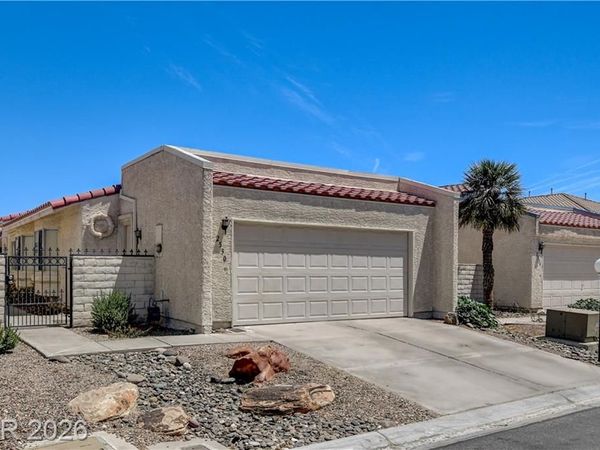 2530 Palace View Drive, Las Vegas, NV 89121