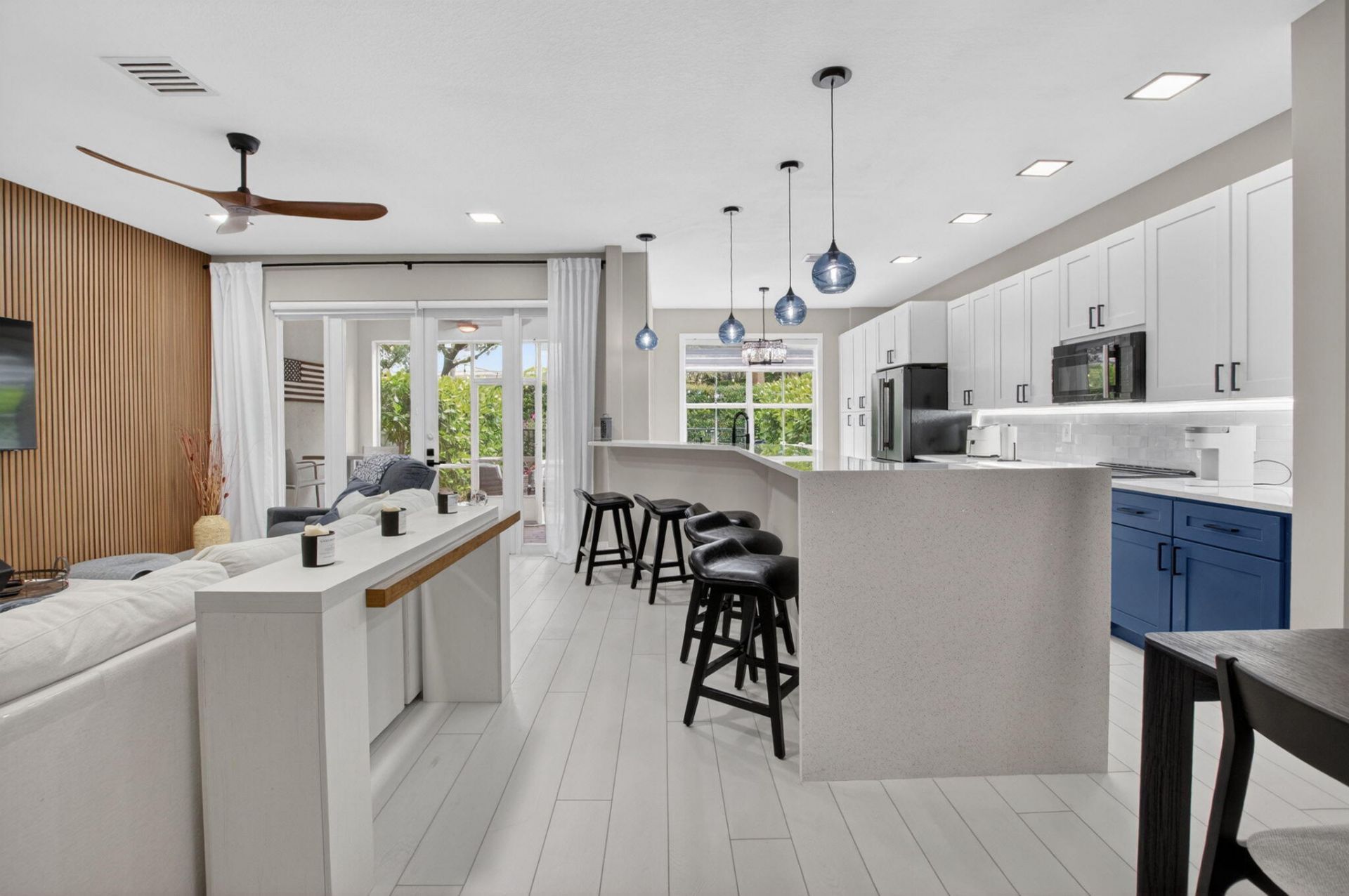 124 Las Brisas Circle, Hypoluxo, FL 33462 Photo