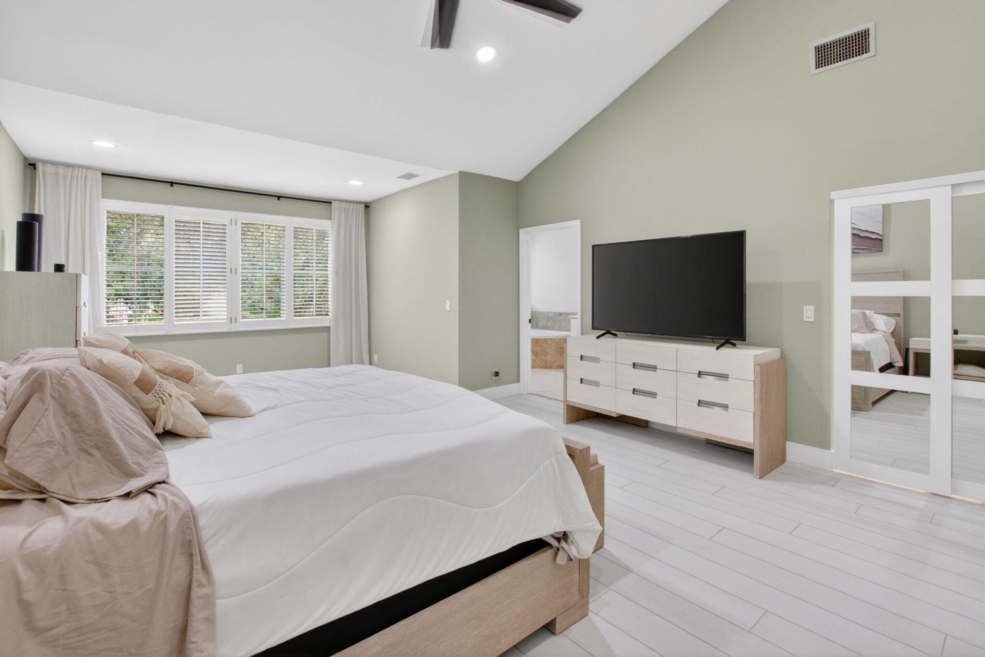 124 Las Brisas Circle, Hypoluxo, FL 33462 Photo
