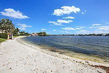124 Las Brisas Circle, Hypoluxo, FL 33462 Photo