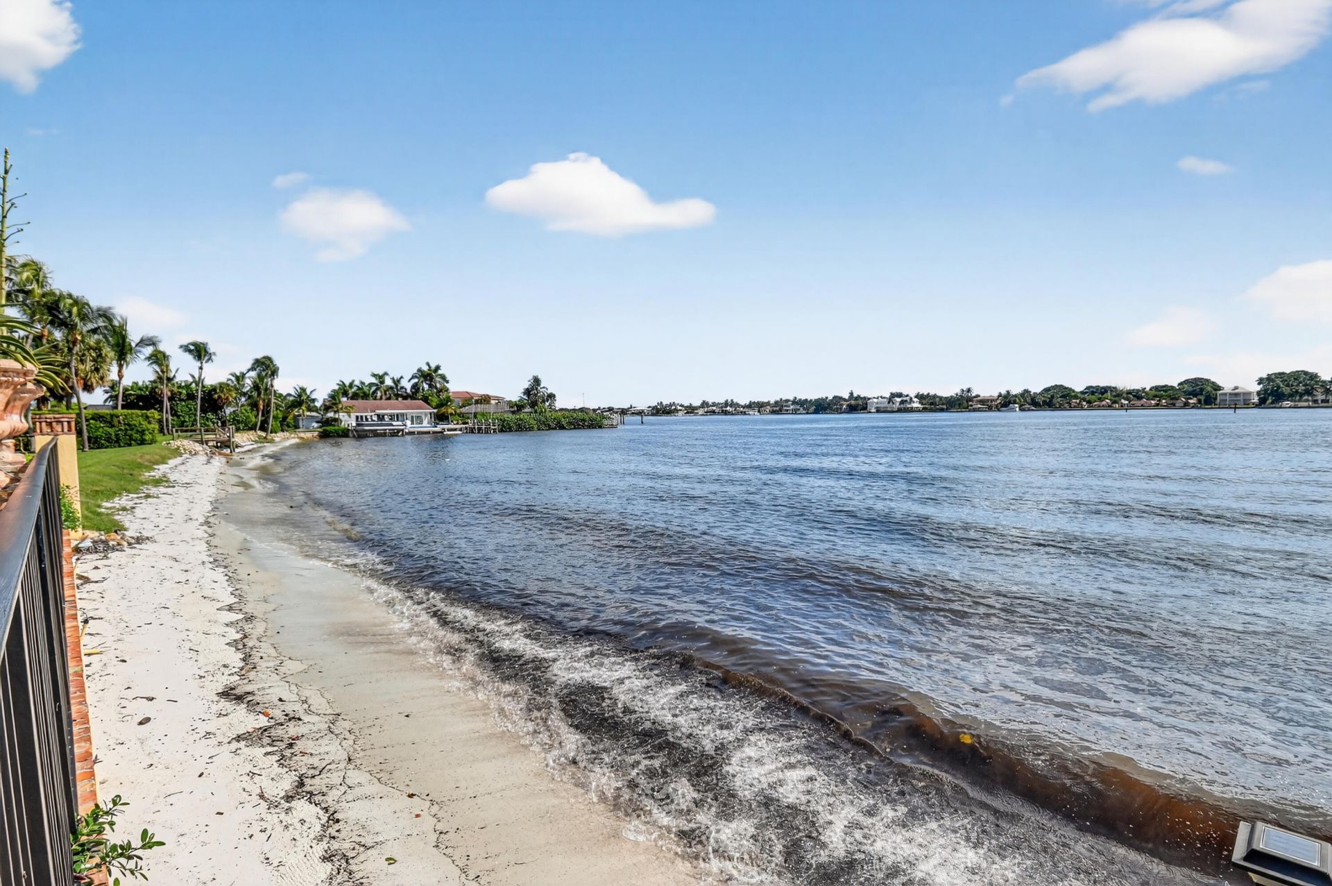 124 Las Brisas Circle, Hypoluxo, FL 33462 Photo