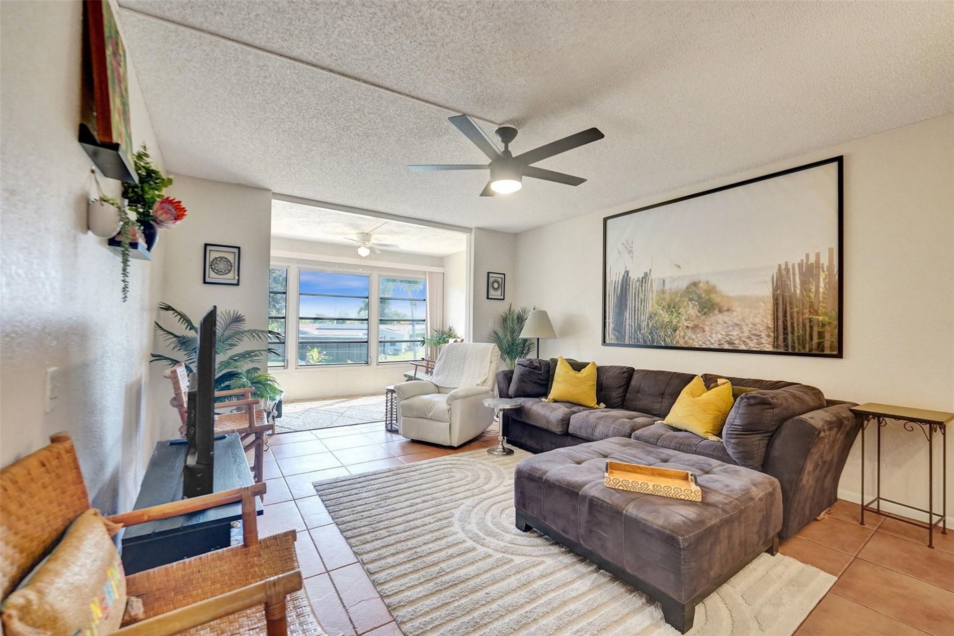 6570 Royal Palm Boulevard, Unit 210j, Margate, FL 33063 Photo