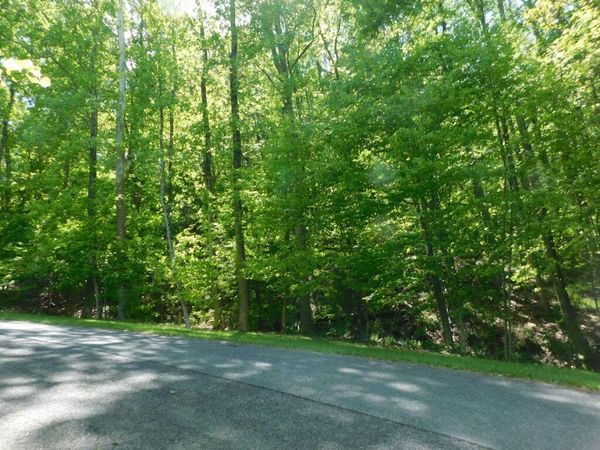 8321 Poplar Springs LN , Roanoke, VA 24018