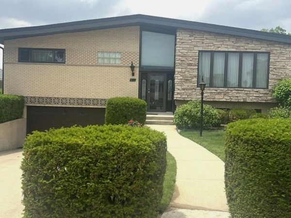 5018 N OLYMPIA Avenue , Chicago, IL 60656