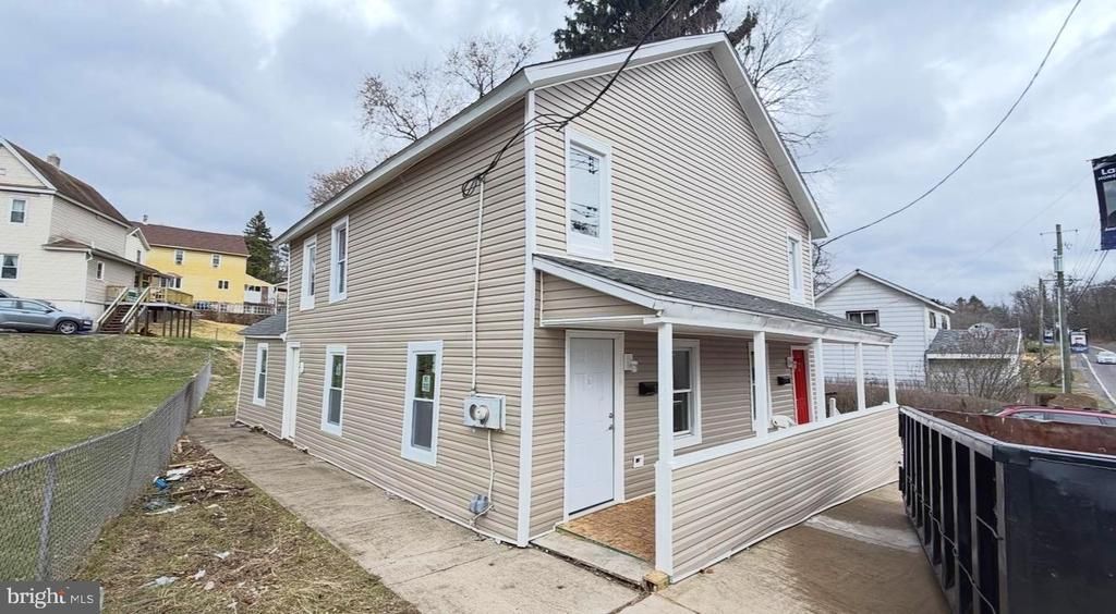 619 W STATE ST, LARKSVILLE, PA 18651
