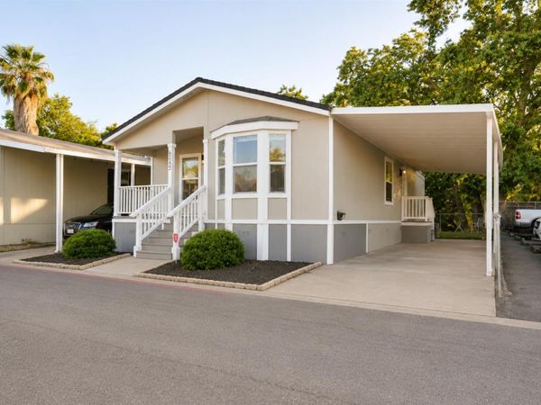 6245 Freedom Ln, Citrus Heights, CA 95621