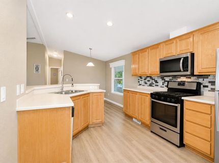 6245 Freedom Ln, Citrus Heights, CA 95621 Photo