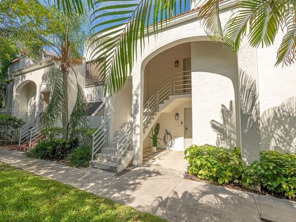 3578 Magellan Cir, Unit 232-3, Aventura, FL 33180