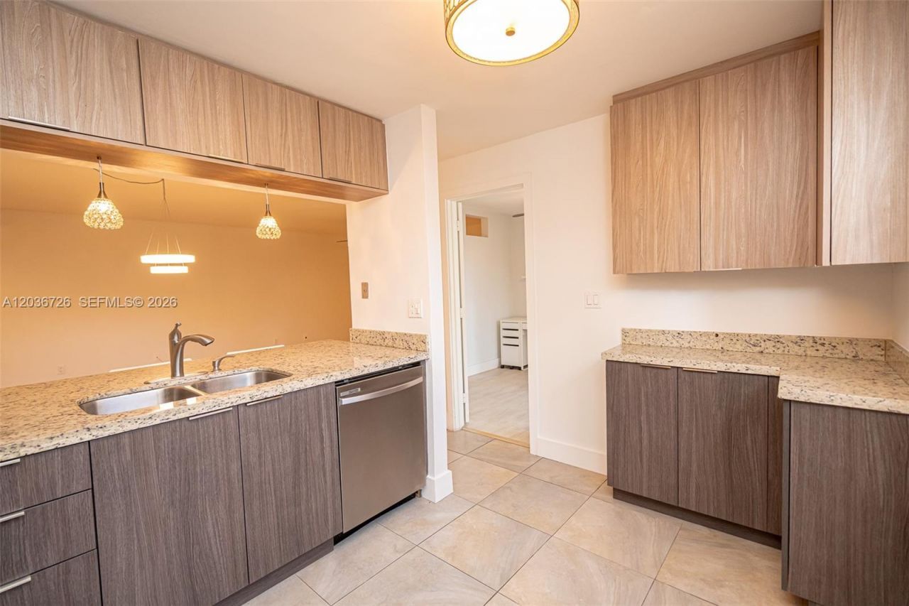 3578 Magellan Cir, Unit 232-3, Aventura, FL 33180 Photo
