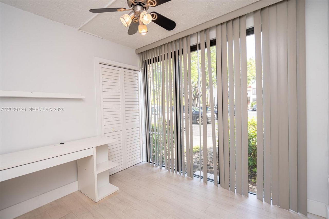 3578 Magellan Cir, Unit 232-3, Aventura, FL 33180 Photo