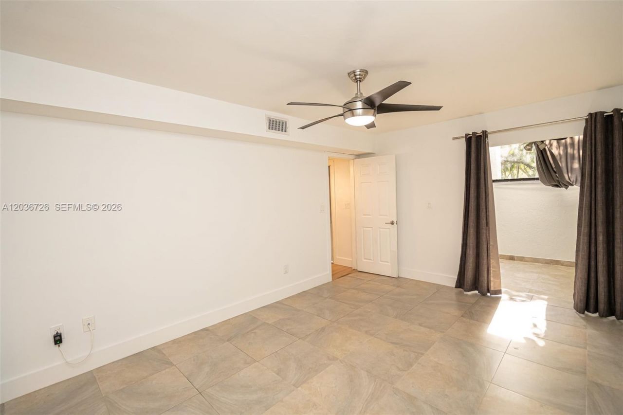 3578 Magellan Cir, Unit 232-3, Aventura, FL 33180 Photo