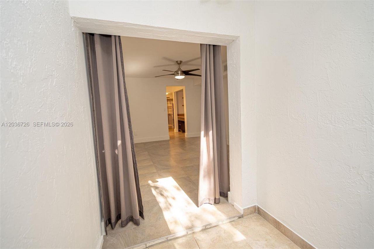 3578 Magellan Cir, Unit 232-3, Aventura, FL 33180 Photo