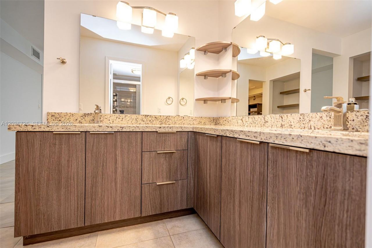 3578 Magellan Cir, Unit 232-3, Aventura, FL 33180 Photo