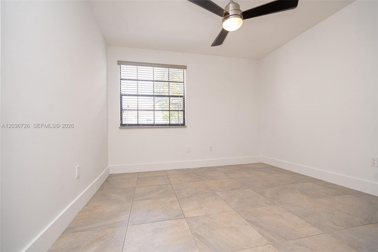 3578 Magellan Cir, Unit 232-3, Aventura, FL 33180 Photo