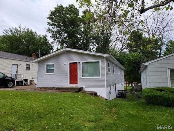 846 Elsworth Place , St Louis, MO 63135
