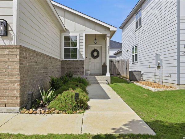 4010 FALLOW XING, St Hedwig, TX 78152
