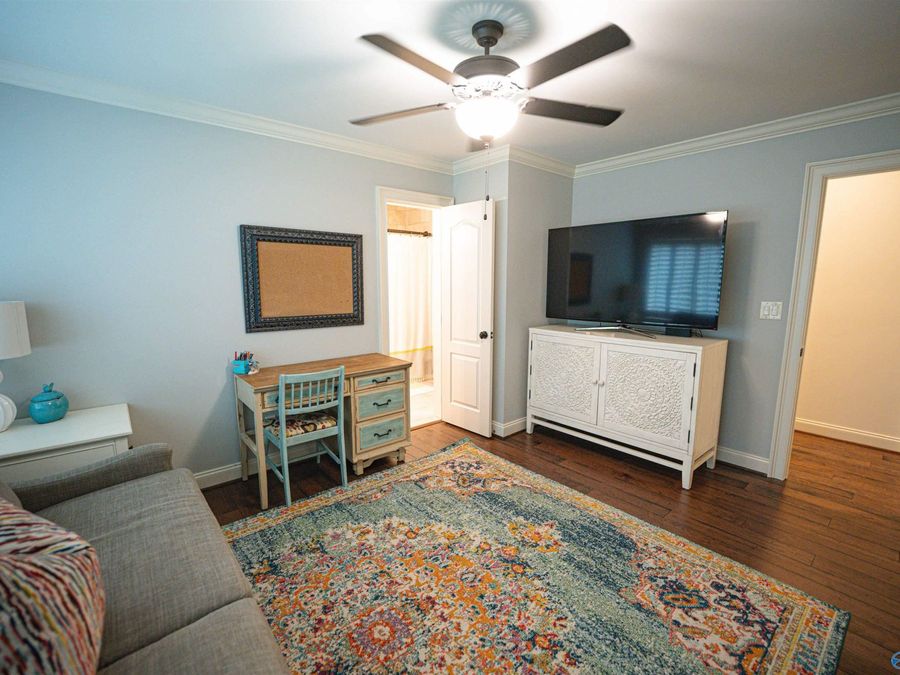 Property Image 37