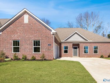 129 Fairways Pass, Meridianville, AL 35759