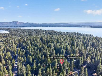 720 E Mountain Ridge Road, Lake Almanor, CA 96137 Photo