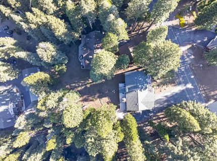 720 E Mountain Ridge Road, Lake Almanor, CA 96137 Photo