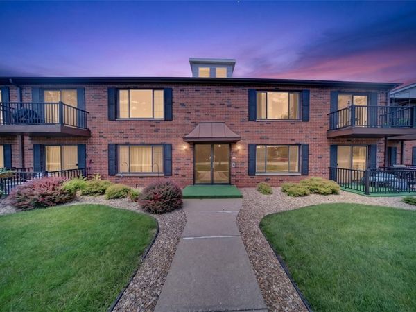 430 29th Street Drive SE, Unit 8, Cedar Rapids, IA 52403
