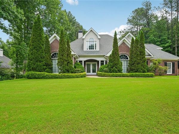 60 Carriage Park Court, Oxford, GA 30054
