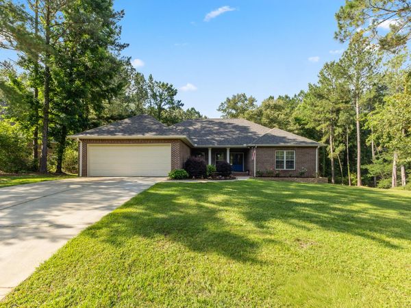 31 Southfork Dr., Petal, MS 39465