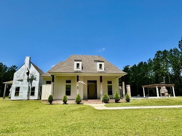 207 Lott Town, Hattiesburg, MS 39402