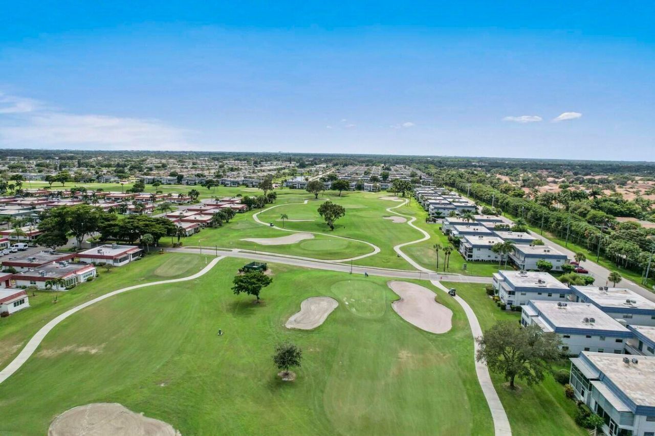 370 Saxony Trail, Delray Beach, FL 33446 Photo