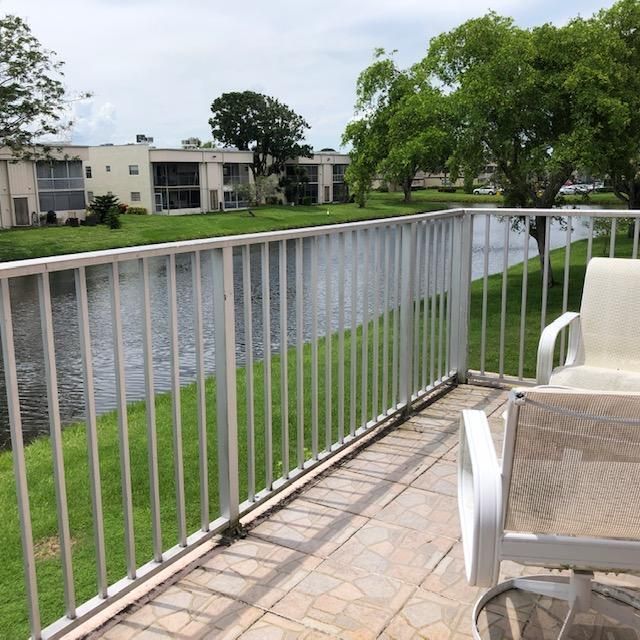 370 Saxony Trail, Delray Beach, FL 33446 Photo