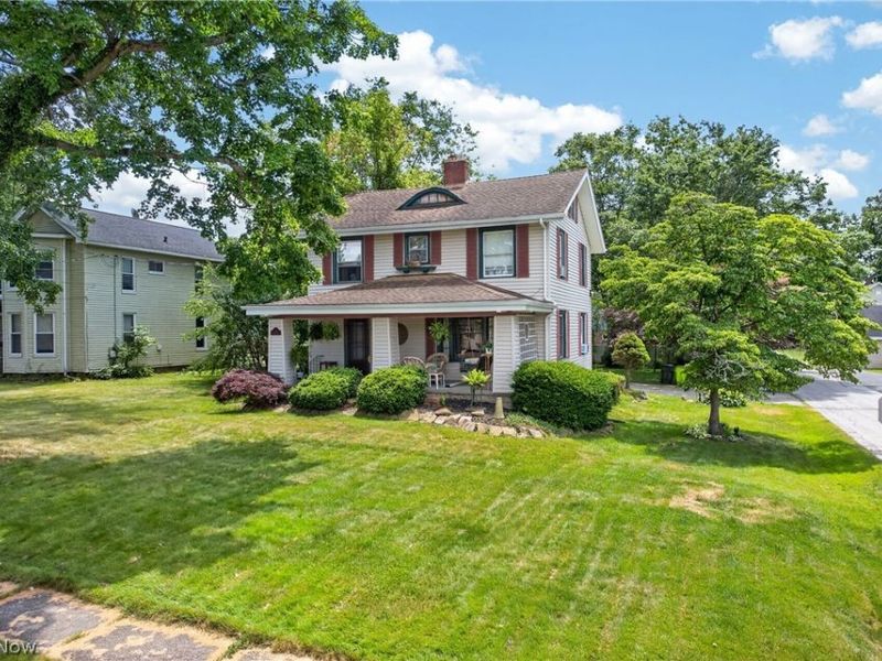 146 W Quarry Street, Newton Falls, OH 44444 Photo 2