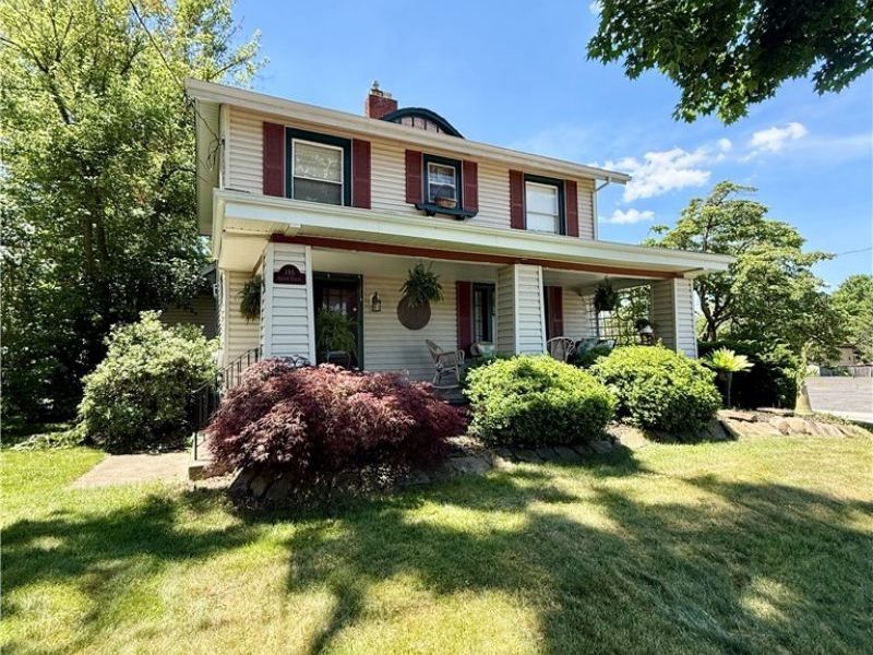 146 W Quarry Street, Newton Falls, OH 44444 Photo 2