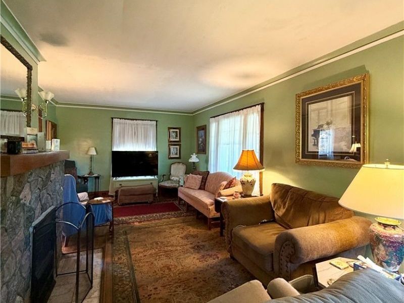 146 W Quarry Street, Newton Falls, OH 44444 Photo 8