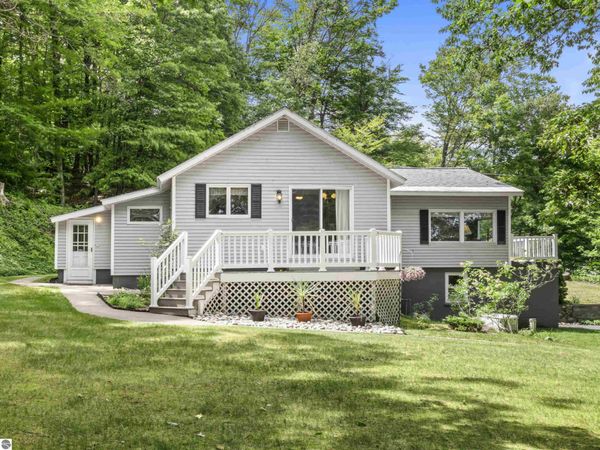 4145 Frankfort Highway, Frankfort, MI 49635