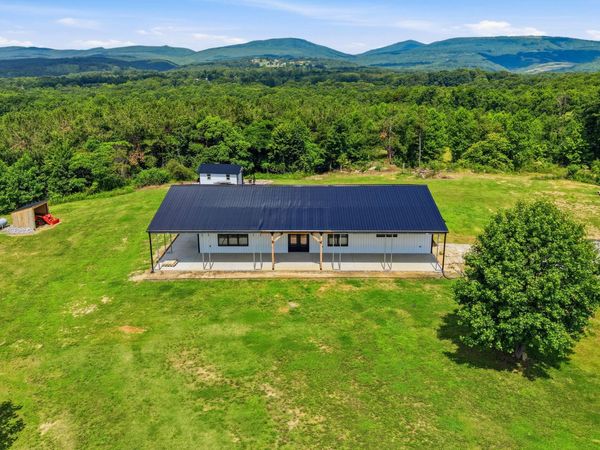 850 Tower Road, Grandview, TN 37337