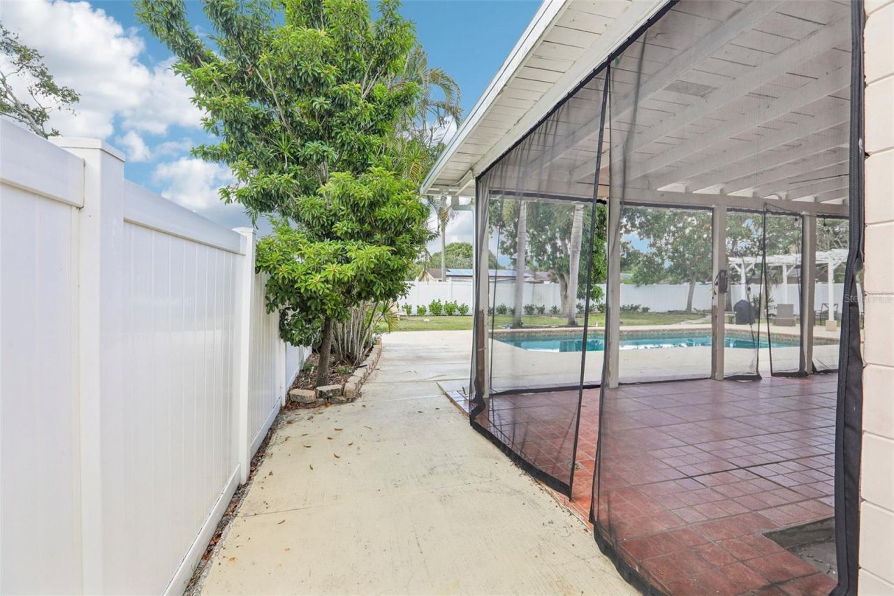 2709 49th Street N, Saint Petersburg, FL 33710 Photo